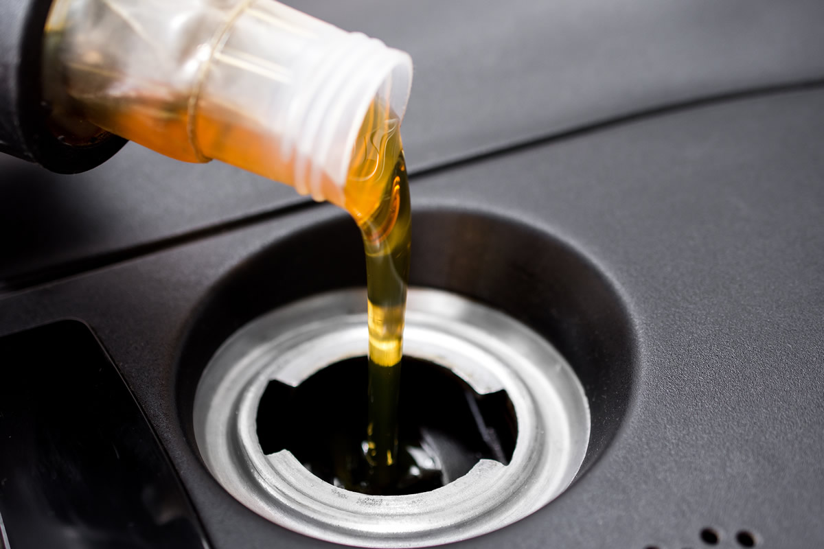 Aceites para coches diesel o gasolina Castrol, Cepsa y Repsol baratos Aceites para coches diesel o gasolina Castrol, Cepsa y Repsol baratos