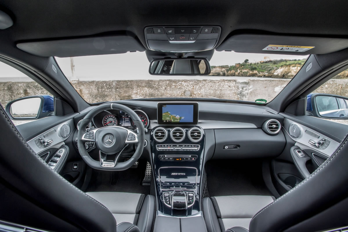 Mercedes AMG de gerencia