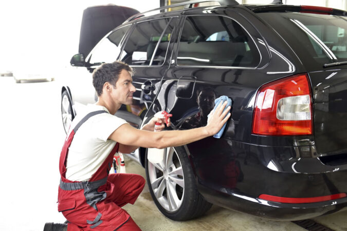 Lavar coche: limpieza y lavado de coches a mano en Barcelona, Madrid...